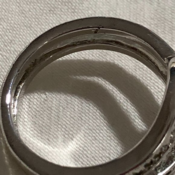 Sterling silver double band and rhinestones ring - Picture 10 of 11
